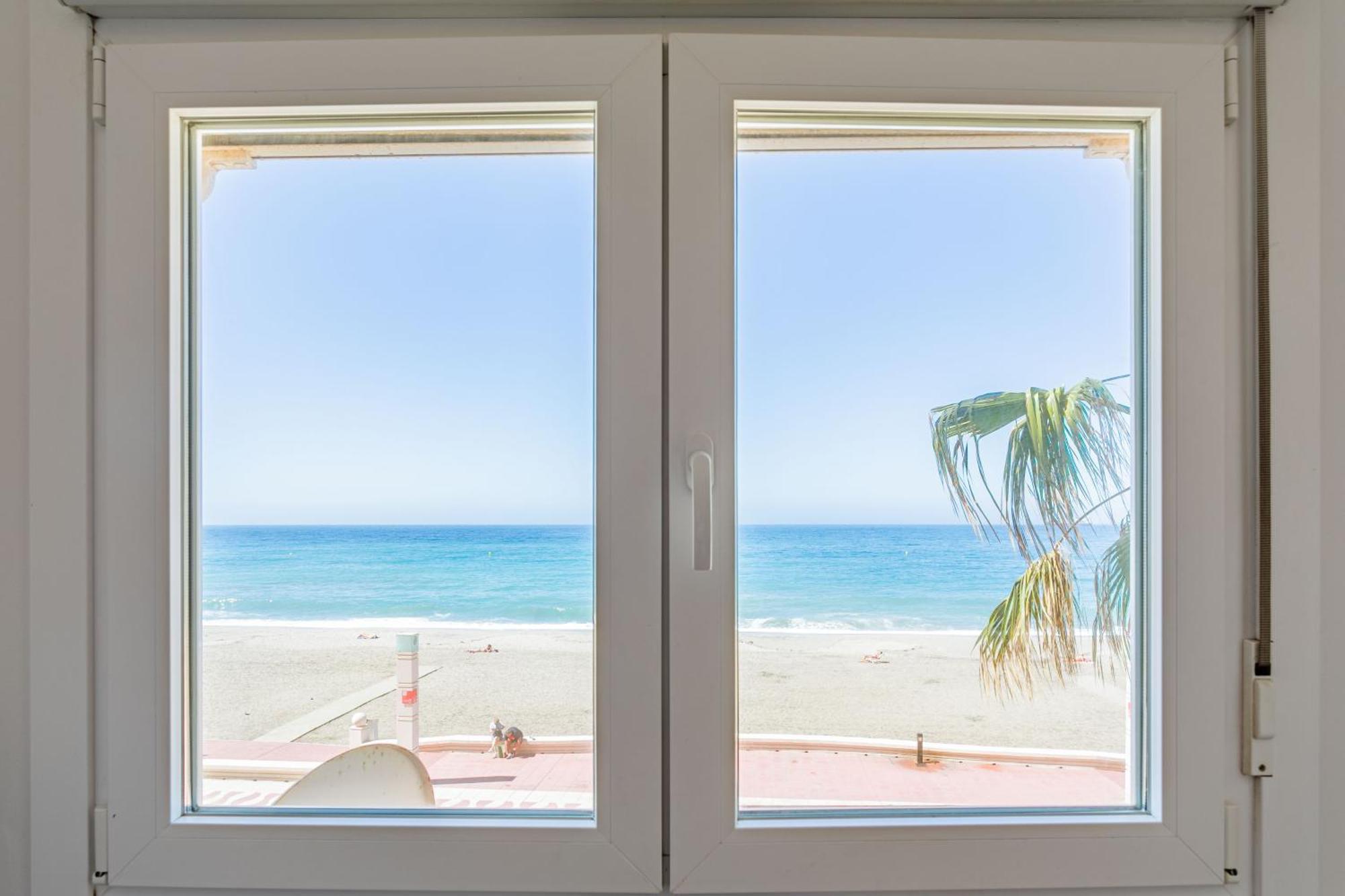 Trendyhomes Zapillo Beach - Primera Linea De Playa Almeria Exterior photo